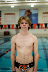UHS Swim and Dive Team Photos